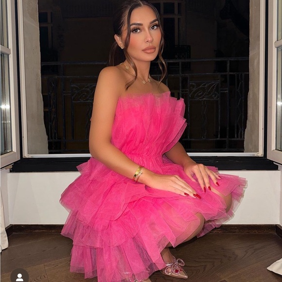 Miss Lola dress - Picture 3 of 3